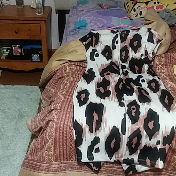 Dress - Picture 2 of 2